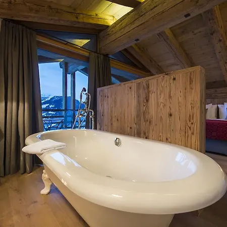 La Cordee Des Alpes